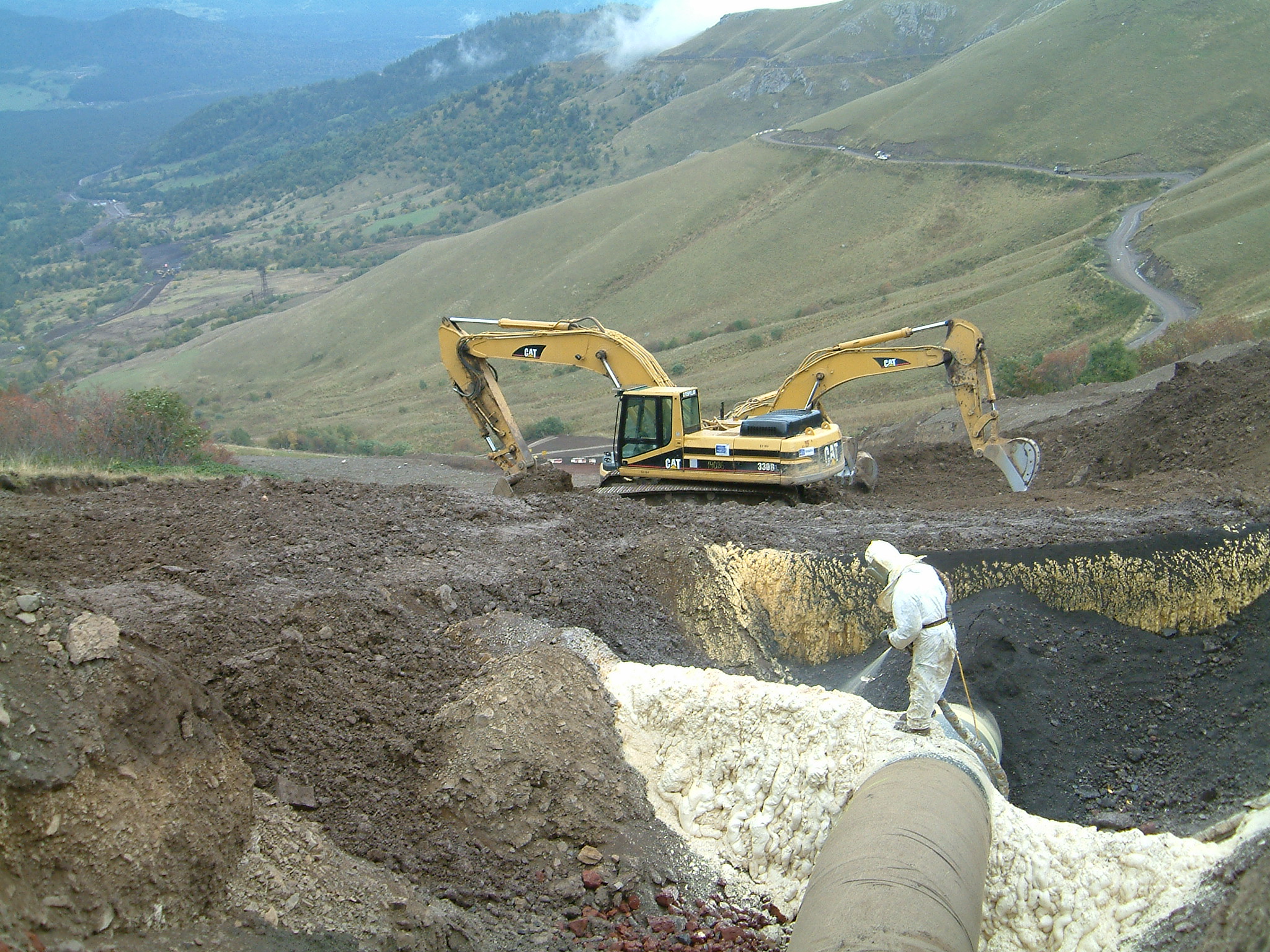 fig 01-18 Installing Foam Trench Breaker